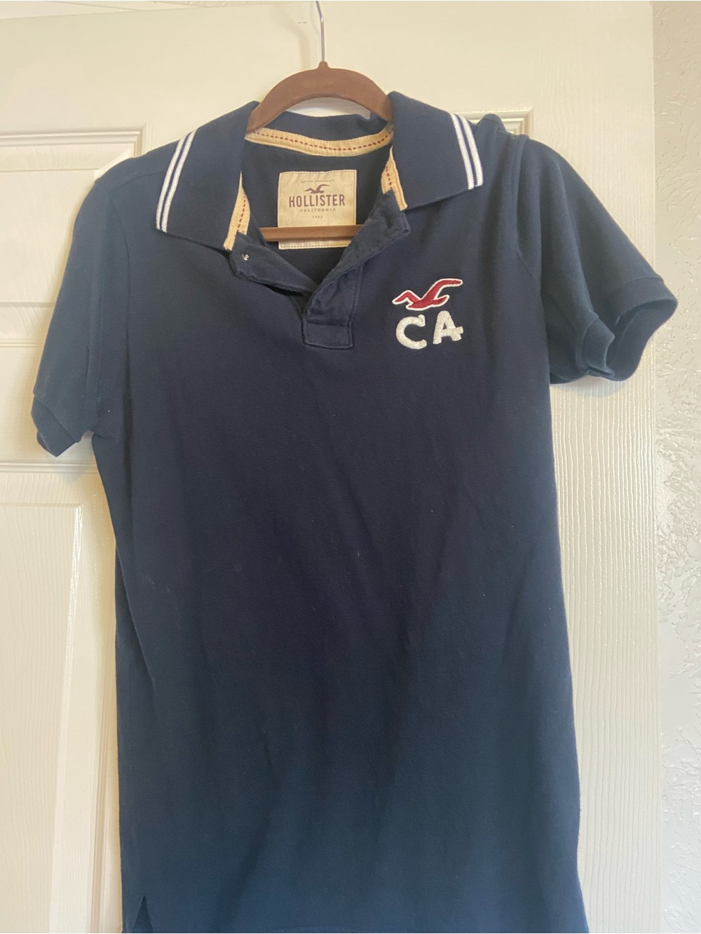 Hollister Vintage Y2K Men’s Navy Polo with White & Red Logo